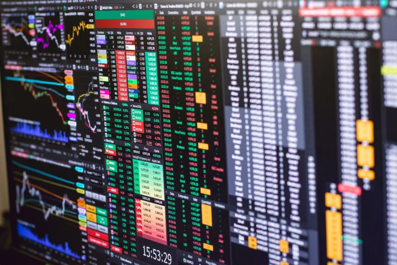 Scommesse in Diretta: L'Arte di Leggere una Partita Mentre Succede